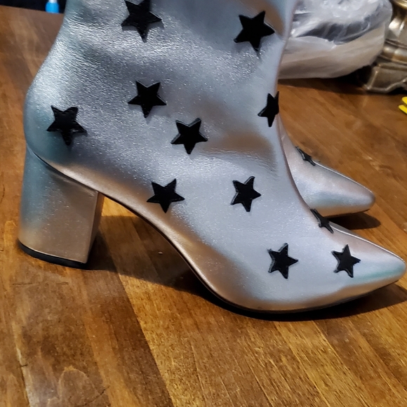 Raye silver black stars boots size 9 - Picture 6 of 7